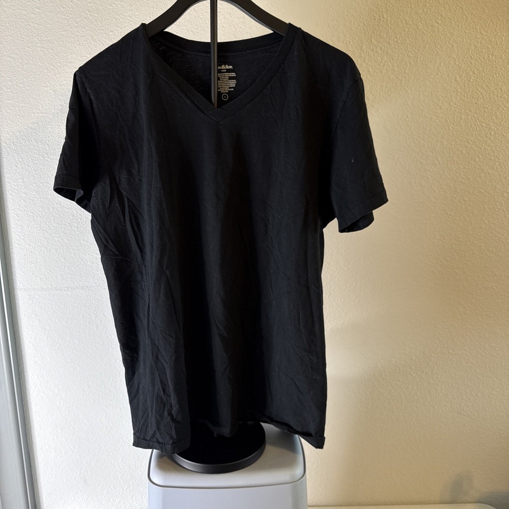 Goodfellow & Co Mens Relaxed Fit T-shirt Short Sleeves V-Neck‎ Size L